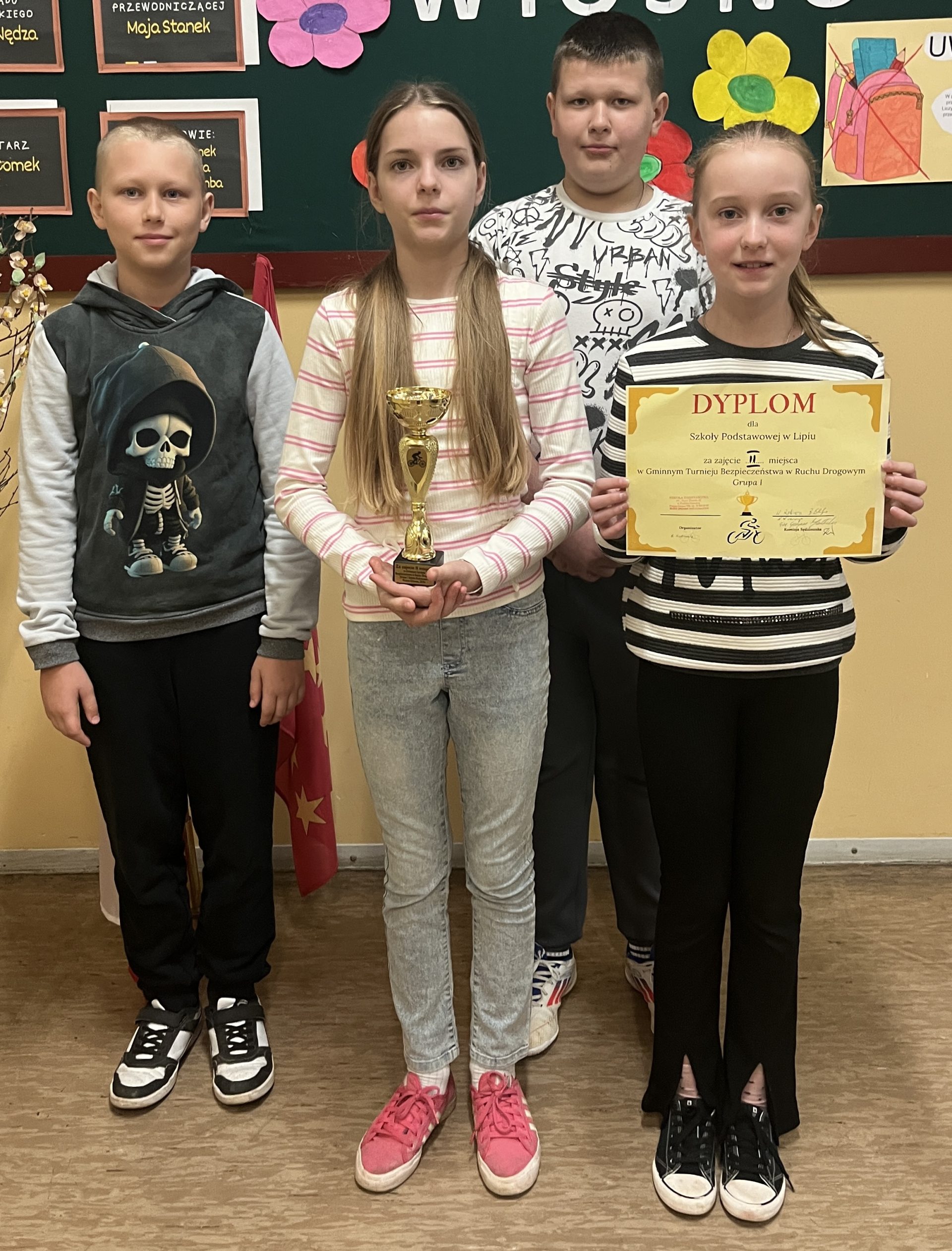 II MIEJSCE W GMINNYM TURNIEJU BEZPIECZEŃSTWA W RUCHU DROGOWYM